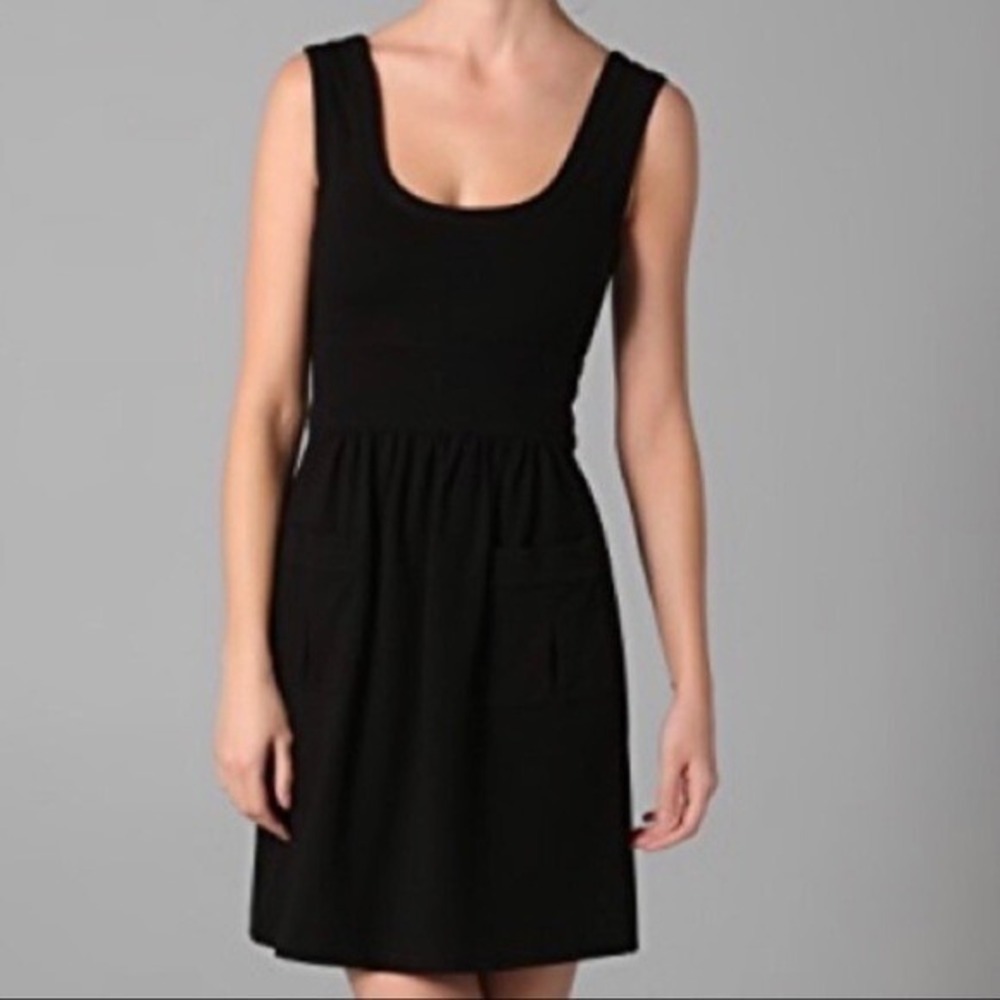 Diane Von Furstenberg Dress 0 Black Sleeveless‎ Classic Little Black Dress